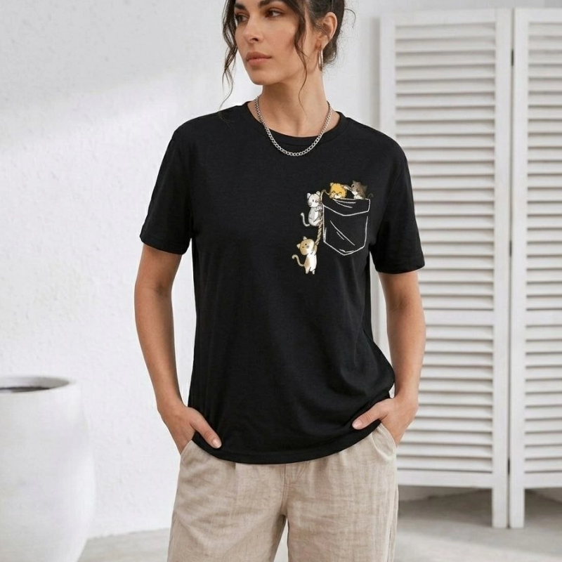 Kadın Sevimli Kedi Cep Baskılı Tişört Kısa Kol Yazlık T-Shirt - Siyah