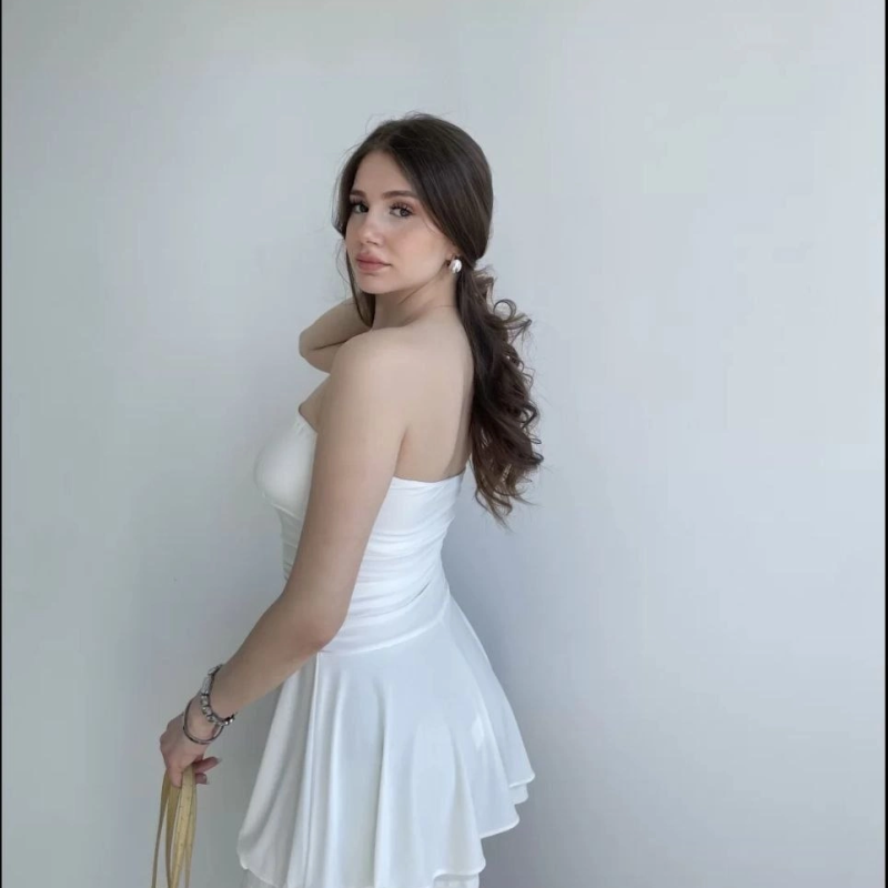 Kadın Straplez Mini Etek Görünümlü Şortlu Elbise Büzgülü Şık Yazlık - Beyaz