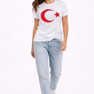 Kadın T-Shirt Kısa Kol Bisiklet Yaka Ay Yıldız Bayrak Baskılı Tişört - Beyaz
