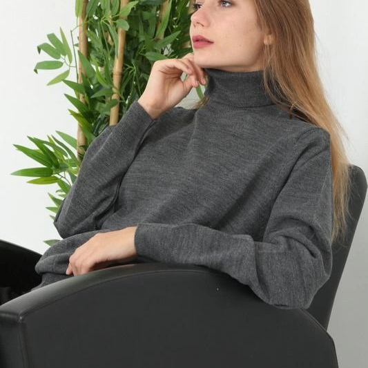 Kadın Tam Boğazlı Balıkçı Yaka Kazak Uzun Kol Düz Dokuma Triko - Füme