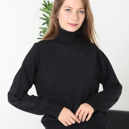 Kadın Tam Boğazlı Balıkçı Yaka Kazak Uzun Kol Düz Dokuma Triko - Siyah