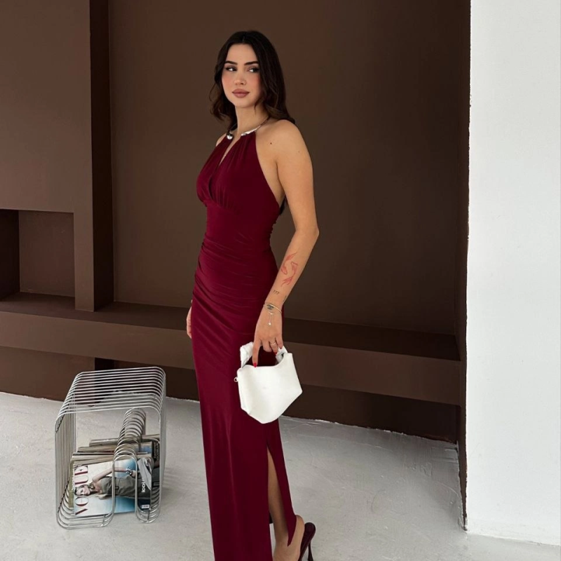 Kadın Uzun Abiye Elbise Yırtmaçlı Sırt Dekolteli Şık Gece Elbisesi - Bordo