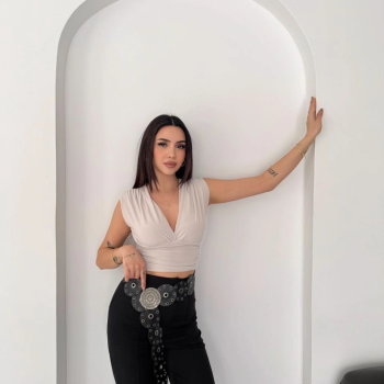 Kadın Vatkalı Kolsuz V Yaka Drapeli Crop Bluz Likralı Fit - Boyalı Gri