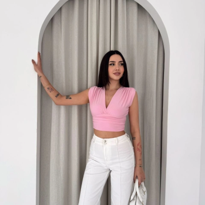 Kadın Vatkalı Kolsuz V Yaka Drapeli Crop Bluz Likralı Fit - Pembe
