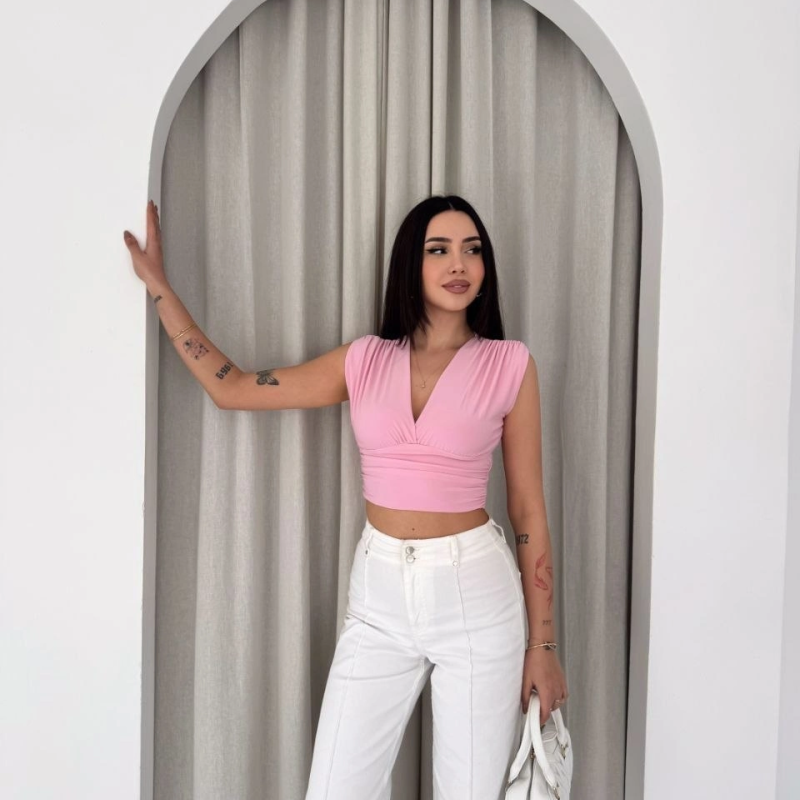 Kadın Vatkalı Kolsuz V Yaka Drapeli Crop Bluz Likralı Fit - Pembe