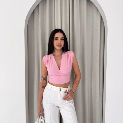Kadın Vatkalı Kolsuz V Yaka Drapeli Crop Bluz Likralı Fit - Pembe