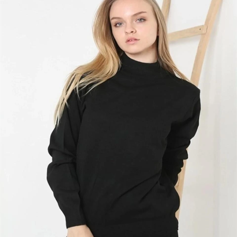 Kadın Yarım Balıkçı Yaka Triko Kazak - Siyah