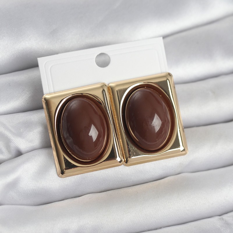 Kahverengi Kare Model Vintage Gold Renk Kadın Küpe