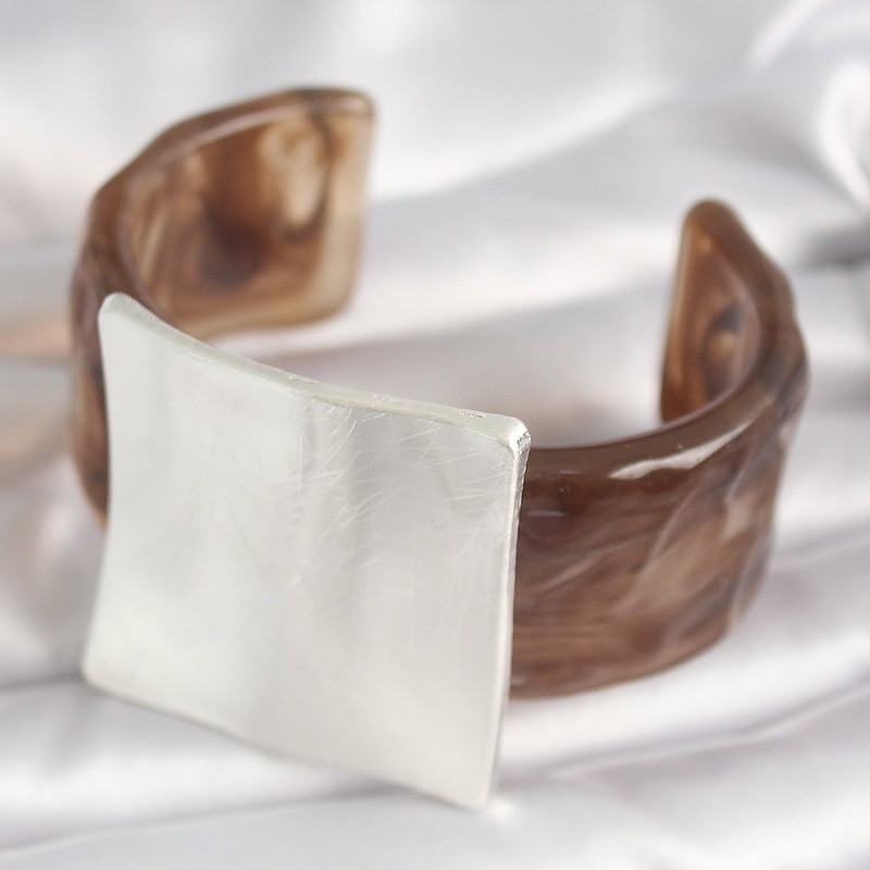 Kahverengi Mermer Desen Akrilik Plastik Gümüş Kare Plaka Model Vintage Kadın Bilezik