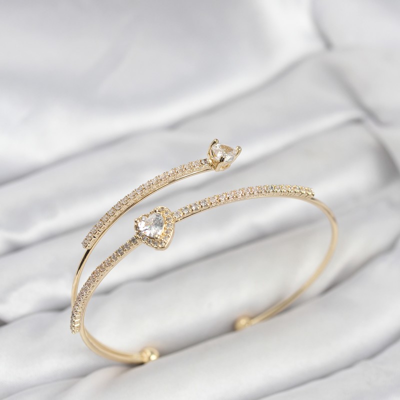 Kalp Model Pirinç Gold Renk Kadın Bileklik