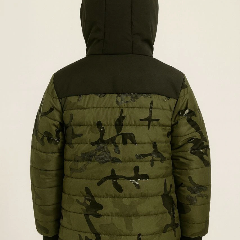 Kamuflaj Desenli Mont İçi Sıcak Tutan Pelüş Astarlı, Kapüşonlu, Fermuarlı Kışlık Su İtici Şişme Mont - Haki