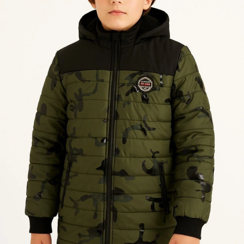 Kamuflaj Desenli Mont İçi Sıcak Tutan Pelüş Astarlı, Kapüşonlu, Fermuarlı Kışlık Su İtici Şişme Mont - Haki