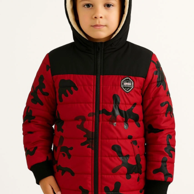 Kamuflaj Desenli Mont İçi Sıcak Tutan Pelüş Astarlı, Kapüşonlu, Fermuarlı Kışlık Su İtici Şişme Mont - Kırmızı