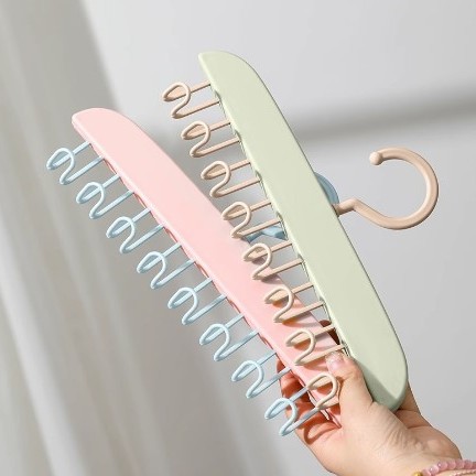 KANCALI VE YAPIŞKANLI  DOLAP ASKISI 