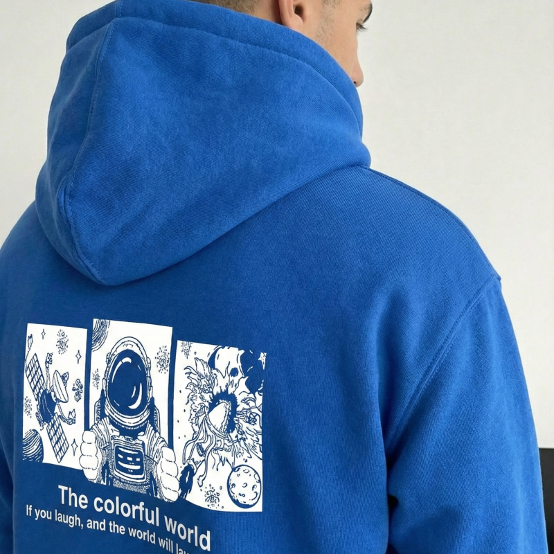 Kapüşonlu Oversize Hoodie – Üç İplik Pamuklu, Astronot Temalı Renkli Dünya Baskılı, Kanguru Cepli Premium Sweatshirt - Saks Mavi