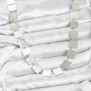 Kare Plaka Model Gümüş Renk Kadın Kolye