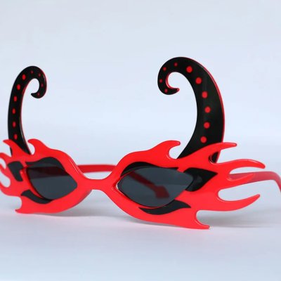 Kırmızı Alevli Parti Gözlüğü