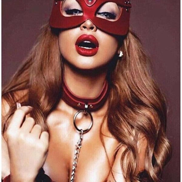 Kırmızı Maske Tasma Ve Bacak Kelepce Sexy Set