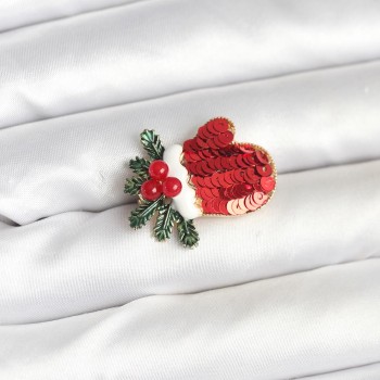 Kırmızı Model Yılbaşı Temalı Broş