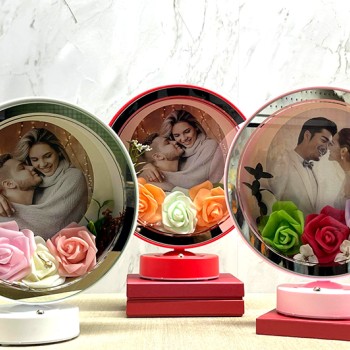 Kişiye Özel Gül Desenli Fotoğraf Alanlı Ledli Çerçeve 