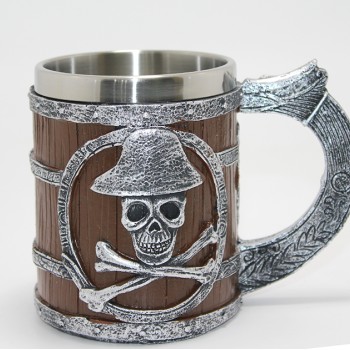 Korsan Temalı Ahşap Görünümlü 3D Kabartmalı Çelik Kupa Bardak