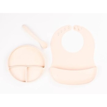 Krem Rengi 3’lü Silikon Yemek Seti – Önlük + Diş Kaşıyıcılı Kaşık + Vakumlu Tabak