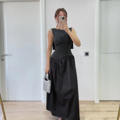 Krep Arkası Kanat Arka Ön Pens Detaylı Uzun   Elbise - Siyah -