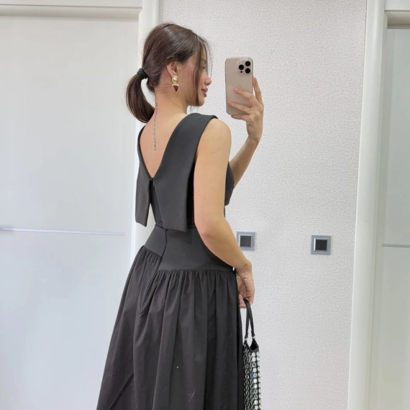 Krep Arkası Kanat Arka Ön Pens Detaylı Uzun   Elbise - Siyah -