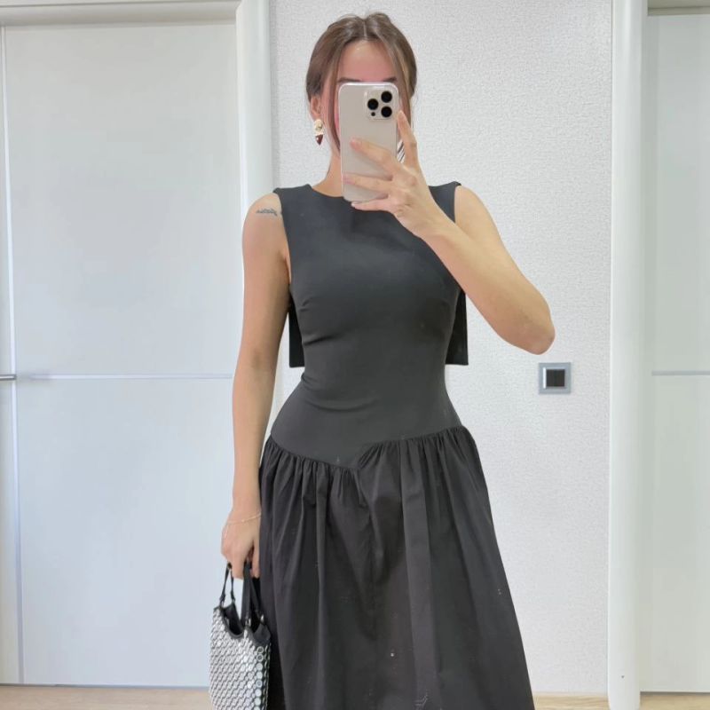 Krep Arkası Kanat Arka Ön Pens Detaylı Uzun   Elbise - Siyah -