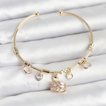 Kuğu Charmlı Gold Renk Kadın Bileklik