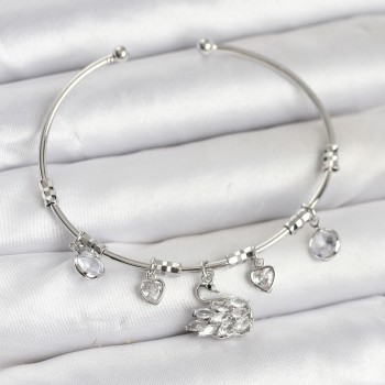 Kuğu Charmlı Gümüş Renk Kadın Bileklik