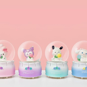 Kuromi Işıklı Kar Küresi 7 cm 