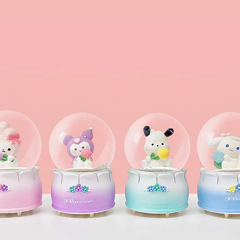 Kuromi Işıklı Kar Küresi 7 cm 