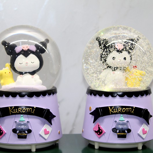 Kuromi Işıklı Müzikli Kar Küresi Orta Boy Model 2