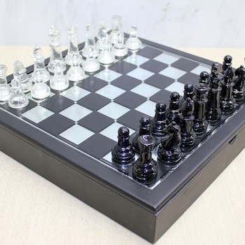 Kutulu Cam Satranç Seti 