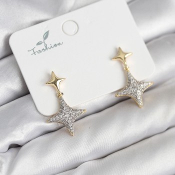 Kutup Yıldızı Pirinç Gold Renk Zirkon Taşlı Kadın Küpe