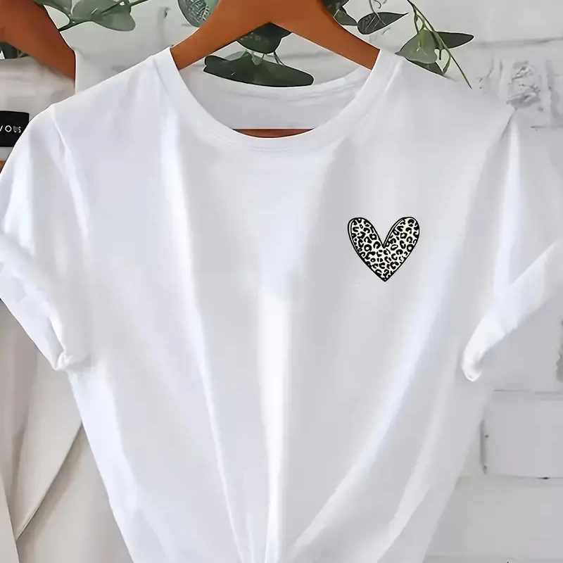 lar için Şık Leopar Kalp Baskılı Günlük Tişört  Beyaz -