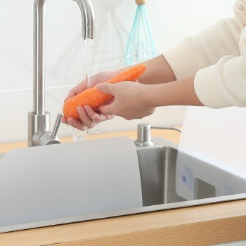 Lavabo ve Ocak Sıçrama Önleyici Vantuzlu Kalkan