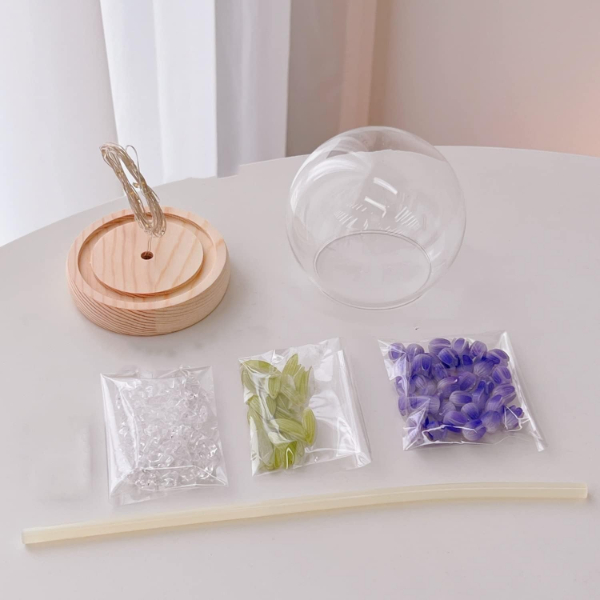 LED Işıklı Lale Cam Küre 