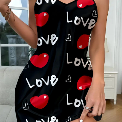 Love Desenli Siyah Saten Gecelik