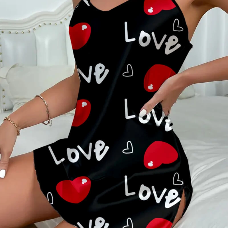 Love Desenli Siyah Saten Gecelik Siyah