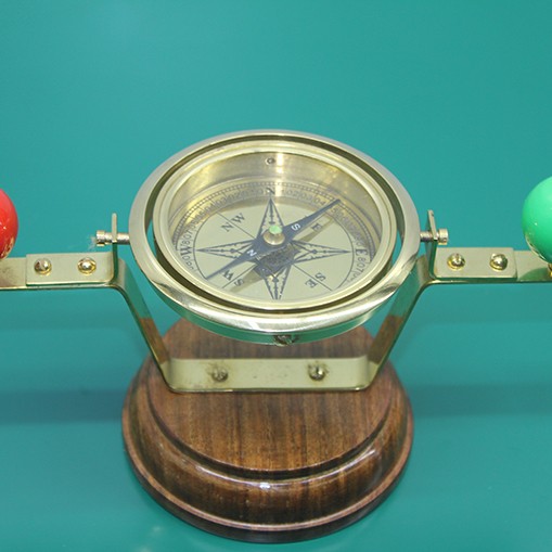 Masa Üstü Pirinç Filika Pusulası 