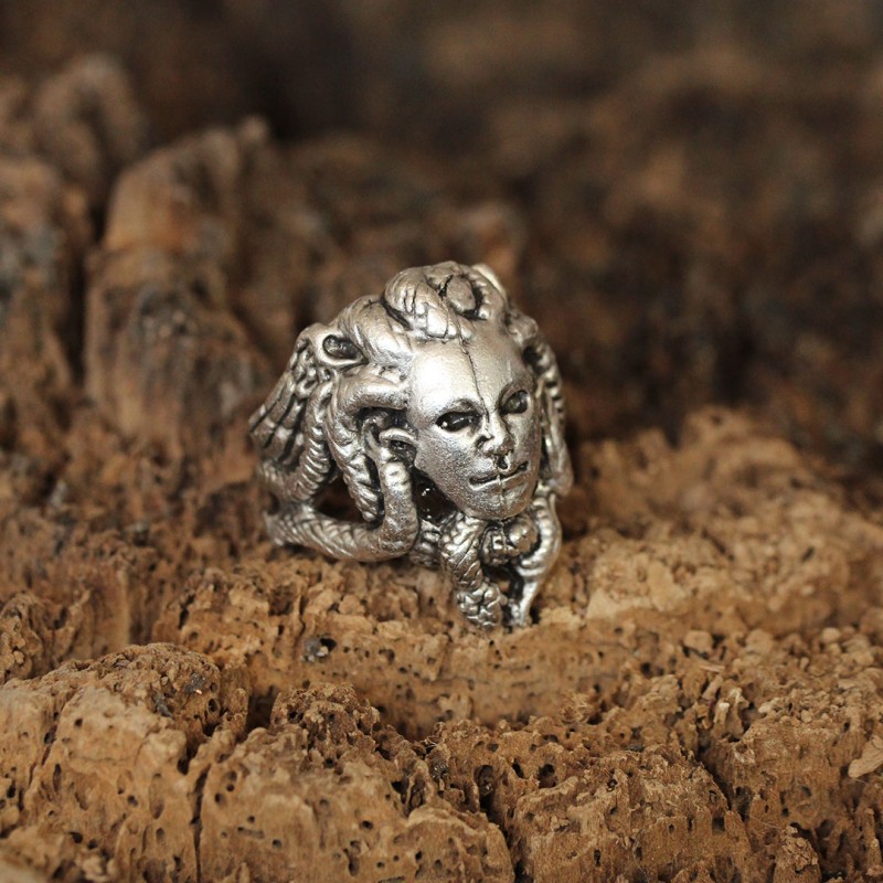 Medusa Model Ayarlanabilir Erkek Yüzük