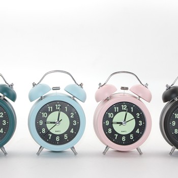 Metal Çalar Saat Model 1 