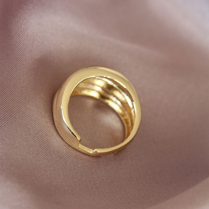 Metal Gold Renk Ayarlamalı Kadın Yüzük