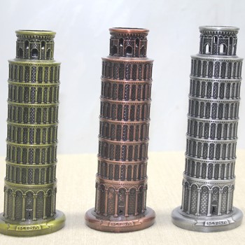 Metal Pisa Kulesi 