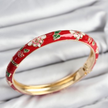 Mineli Pirinç Kırmızı Çiçek Motifli Gold Kadın Kelepçe