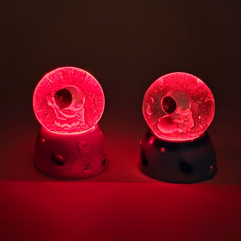 Mini Boy Sevimli Astronot Tasarımlı Işıklı Kar Küresi