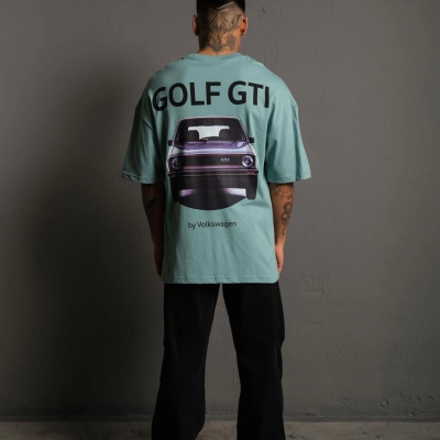 Oversize Baskılı Tişört – Golf GTI Retro Araba Desenli,-Mint Yeşili -