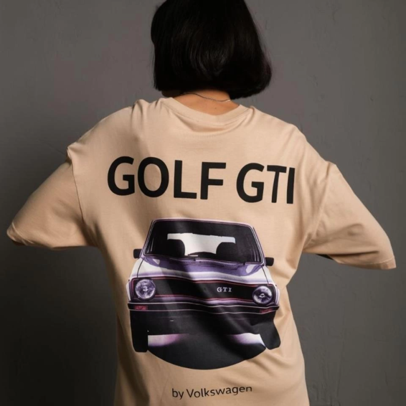 Oversize – Golf GTI Retro Araba Desenli, Ön  Arka Bej -